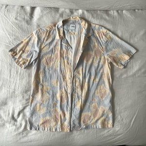 Zara short sleeve button down size L